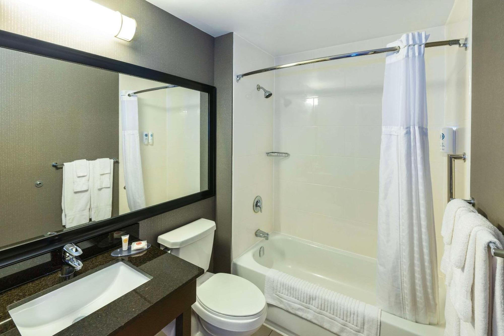 Comfort Inn Thunder Bay Kültér fotó